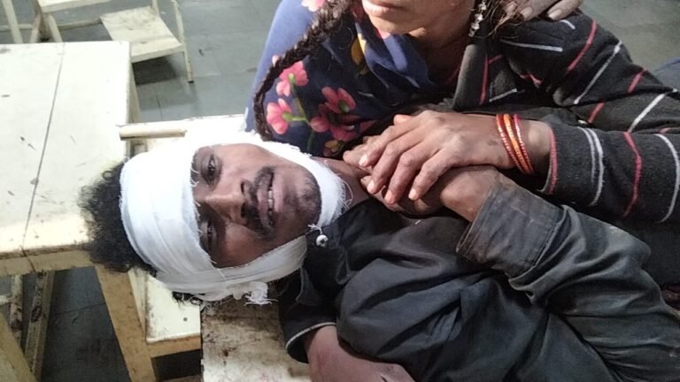 पत्नी के घर जाने के गम में दारू पीकर छत से गिरा युवक,जिला अस्पताल में भर्ती