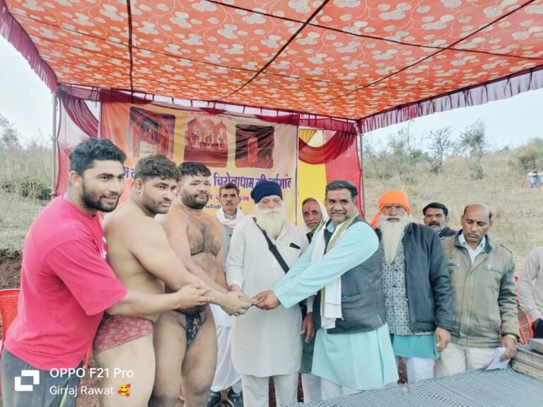 राम दरबार प्रथम वर्षगांठ महोत्सव संपन्न,कुश्ती,वॉलीबॉल, प्रतियोगिता नाल उठाने, कन्हैया गायन कार्यक्रम हुए,अखंड रामायण एवं एवं प्रसाद वितरण हुआ। 